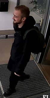 Man på övervakningsbild.