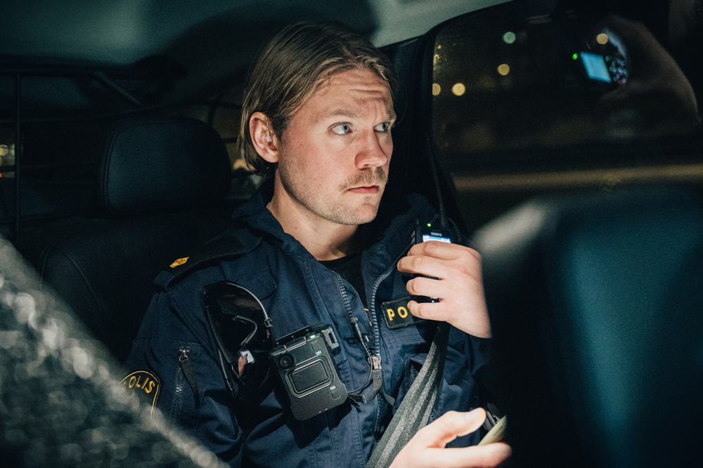 Polis Oscar i närbild.