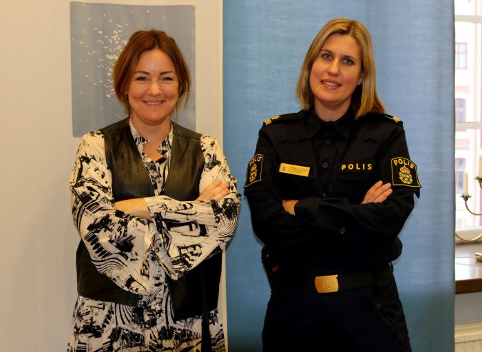 Johanna Sollerman, brottsförebyggande strateg på Örebro kommun, och Johanna Johansson, kommunpolis på Polismyndigheten.