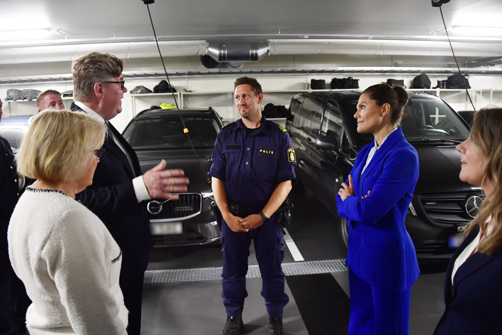 Rundvandring i polisstationen.