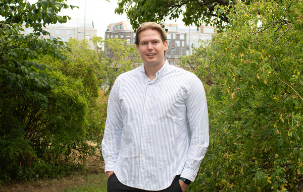 Adam, teknisk produktspecialist på it-avdelningen