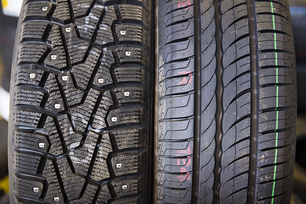 Tjuvarna är ute efter däck med fälg, såsom de på bilden. 