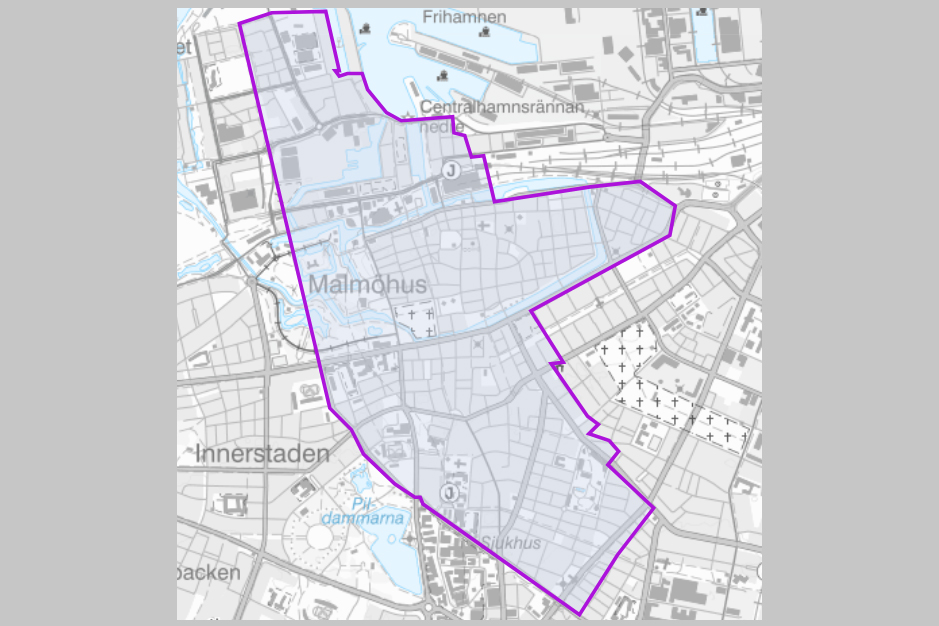 Karta över det område som ska bevakas med drönare under studentperioder i Malmö. Från och med 2 juni till och med 7 juni mellan kl. 10:00 och 02:00 samt från och med 9 juni till och med 14 juni mellan kl. 10:00 och 02:00. Områden som berörs är Möllevången, delar av sjukhusområdet och Pildammsparken, Lugnet, Davidshall, Hästhagen, Malmöhus, Gamla stan och Västra hamnområdet.
