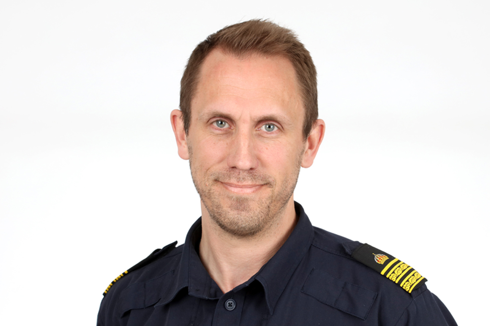 Porträttbild på Jonas Sköld.