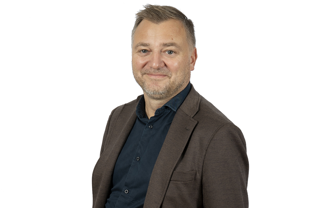 Porträtt på Rasmus Korsvall, chef för kommunikationsavdelningen.