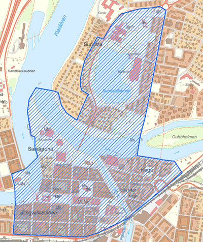 Kartbild över centrala Karlstad. Ett område är markerat med röda streck.
