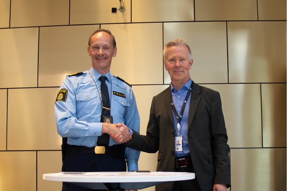 Bild på Anders Larsson, lokalpolisområdeschef och Mats Taaveniku, kommunalråd.