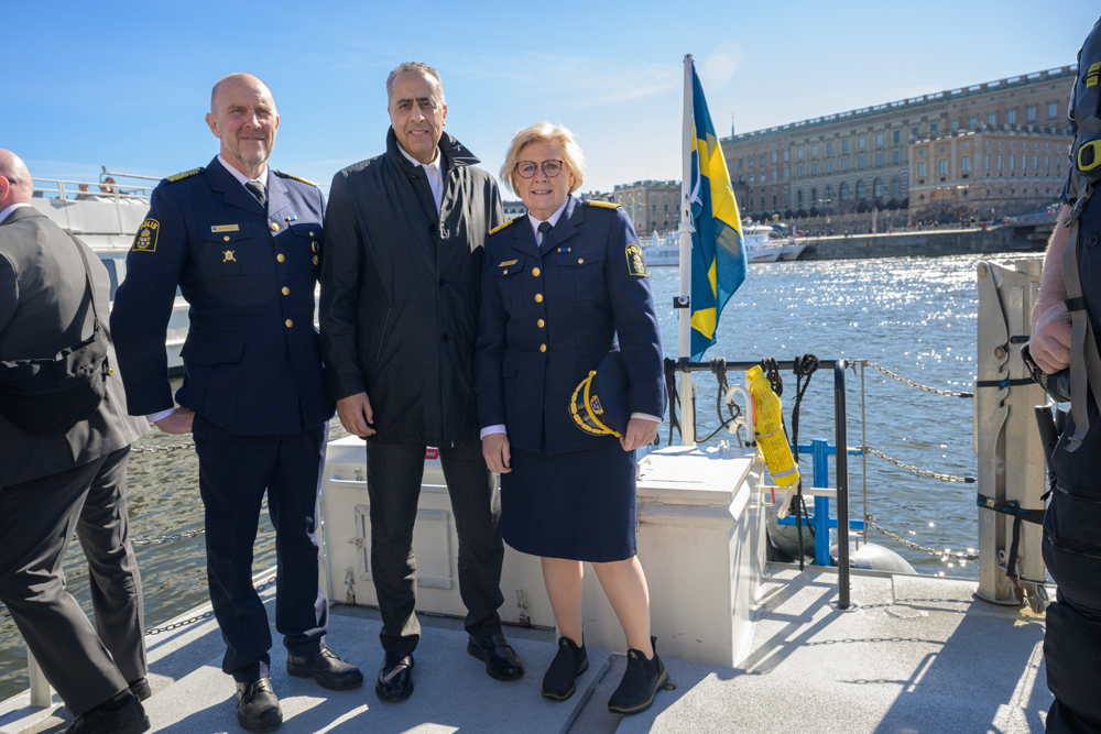 Under det tvådagarsbesöket inkluderades ett studiebesök hos Sjöpolisen. 