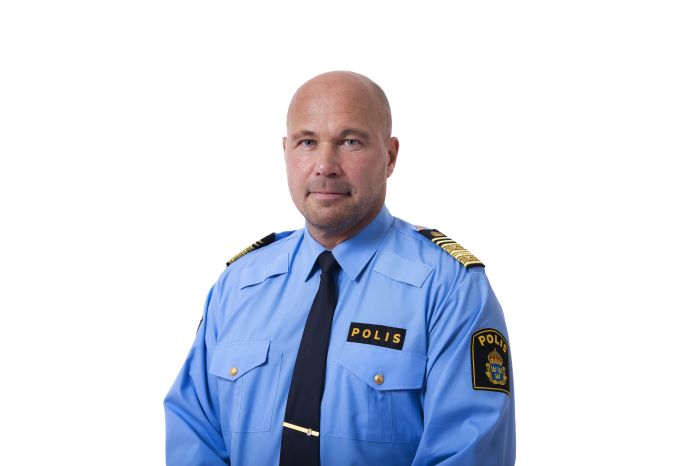 Porträttbild i halvfigur i uniform av Ulf Johansson, regionpolischef polisregion Mitt