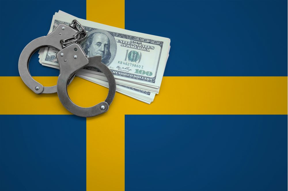 Svenska flaggan, handklovar och sedlar