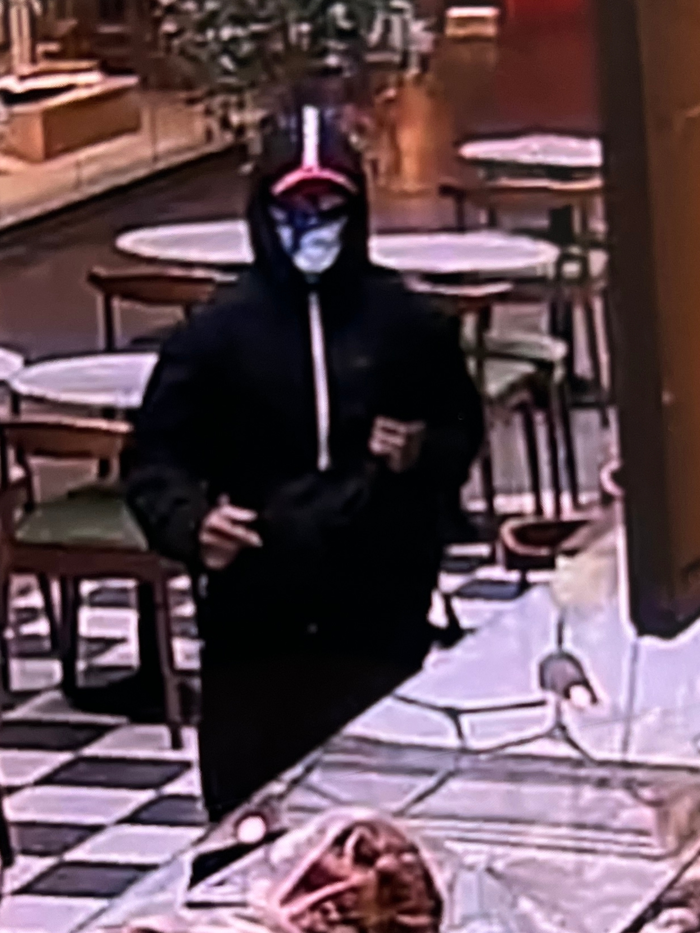 Bild på misstänkt vid guldbutiksrån.
