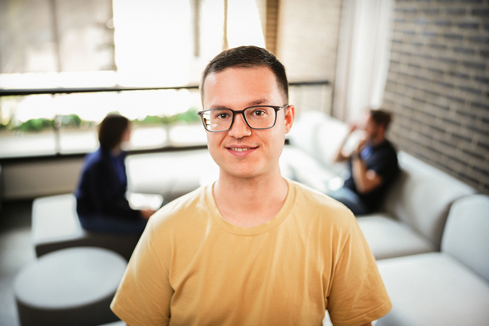 Salem som tagit examen från ett traineeprogram.